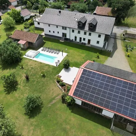 Landurlaub Eichinger Inklusive Aktivcard! E-ladesaeule! Ganz Jahres Beheizter Salzwasserpool דירה *