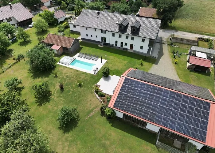 Landurlaub Eichinger Inklusive Aktivcard! E-ladesaeule! Ganz Jahres Beheizter Salzwasserpool アパート *